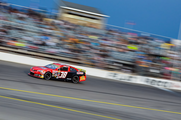 NASCAR Weekend at Iowa: Collino Expands Its Presence in American Motorsports with NASCAR-Spec Steering Wheels and Professional Race Simulation